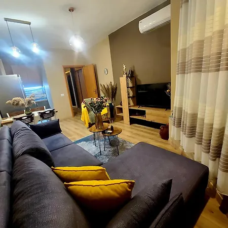 My Guest Base Apartman Tirana